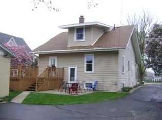 821 14th Ave, Union Grove, WI 53182