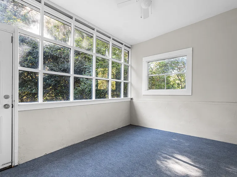 1005 Oakland Dr — Photo 5