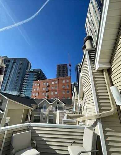 1050 Piedmont Ave NE Photo 1