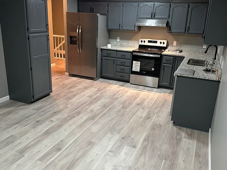723 S Pinhook Dr — Photo 18