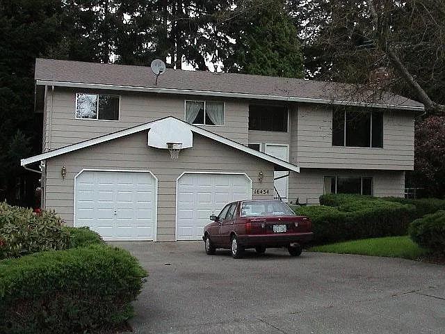 16434 NE 107th Pl — Photo 1
