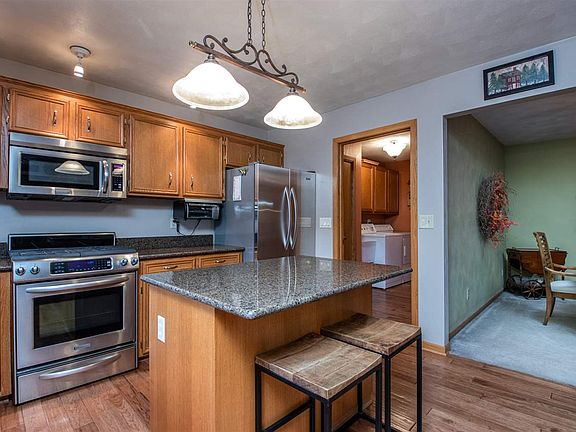 5th image of 96 Bristlewood Ct
