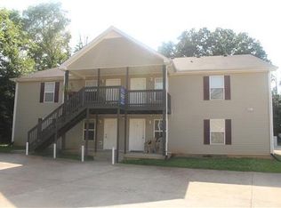 2820E Cobalt Dr, Clarksville, TN 37040