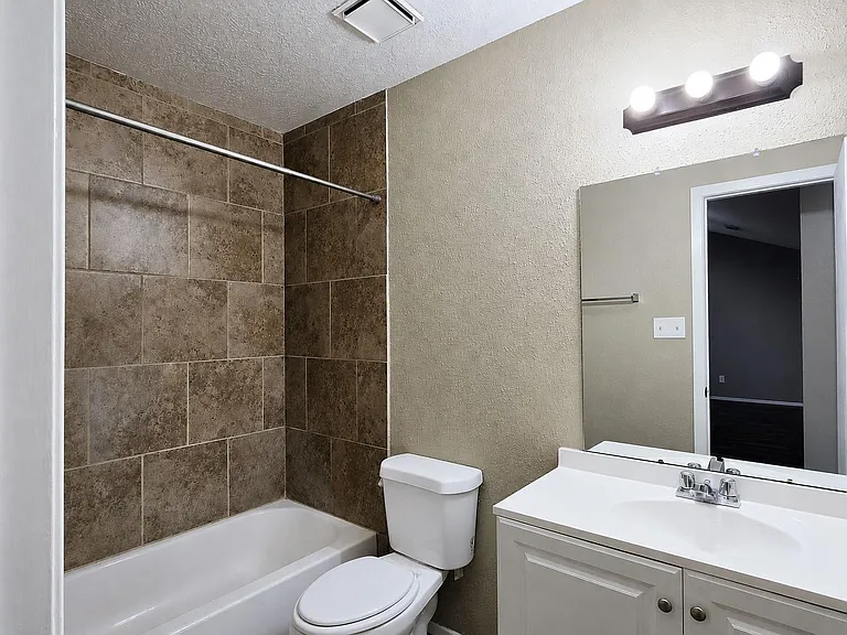 24015 Farm Hill Rd — Photo 13