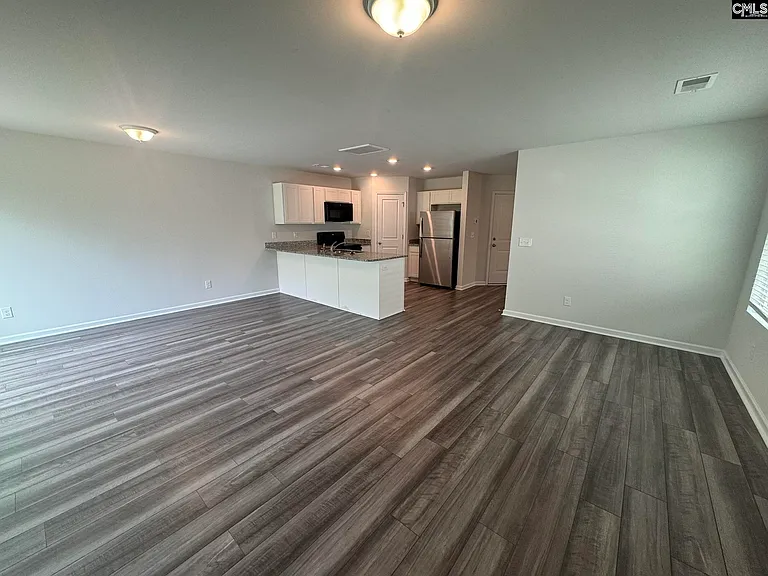 129 Kings Parish Ct — Photo 5