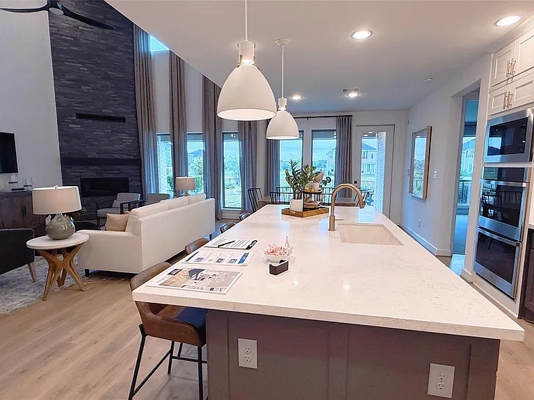 5603 Logan Ridge Ln — Photo 16