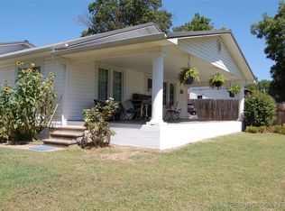 611 S Seneca Ave, Weleetka, OK 74880