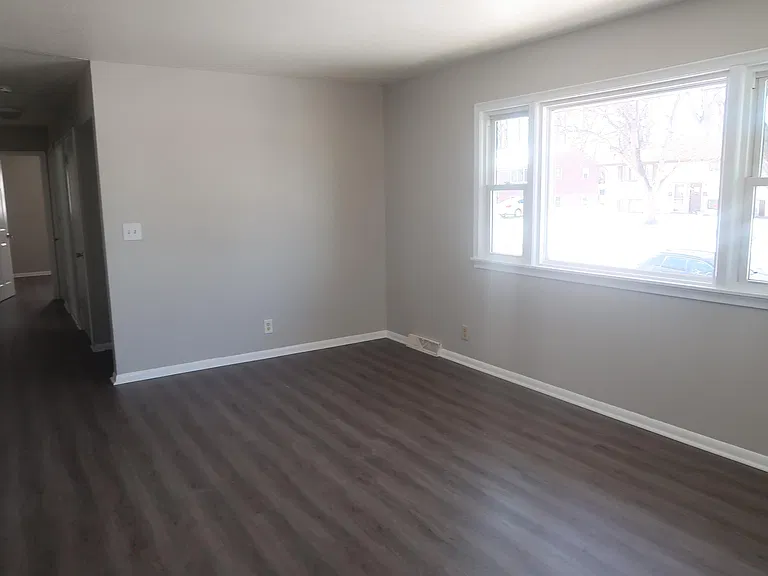 4645 Washington St NE #B — Photo 5
