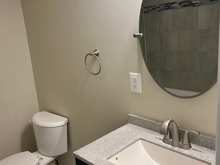 Basement full bathroom