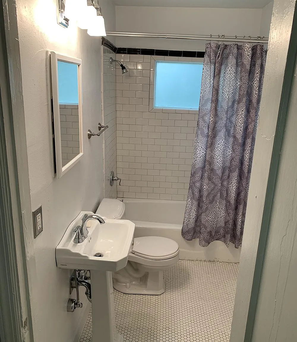 204 Wesley Ave NE — Photo 4