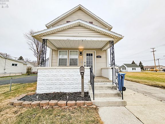 2nd image of 1210 Rawson Ave