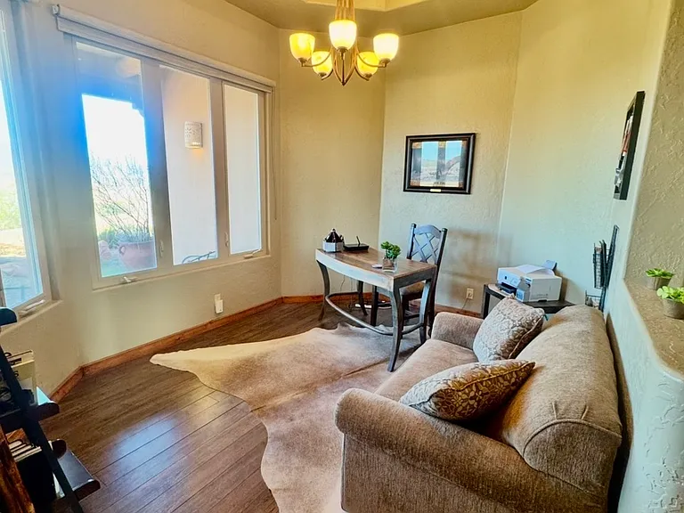 3369 S 1100 W — Photo 2
