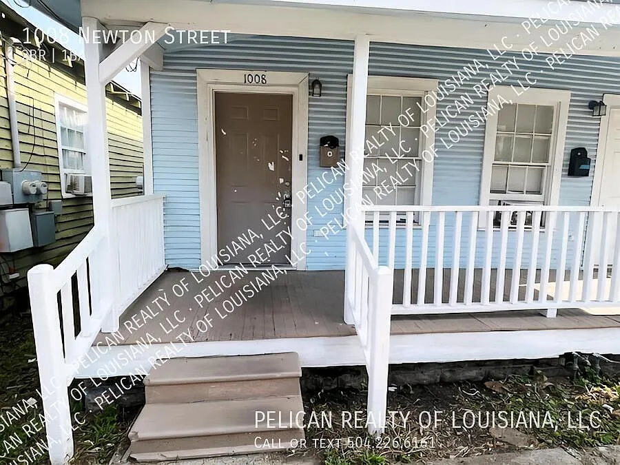 1008 Newton St