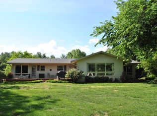 5455 Lonsdale Rd, Roanoke, VA 24018