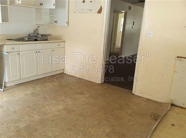1st image of 2769 Winona Dr