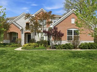 8842 Windpointe Pass, Zionsville, IN 46077