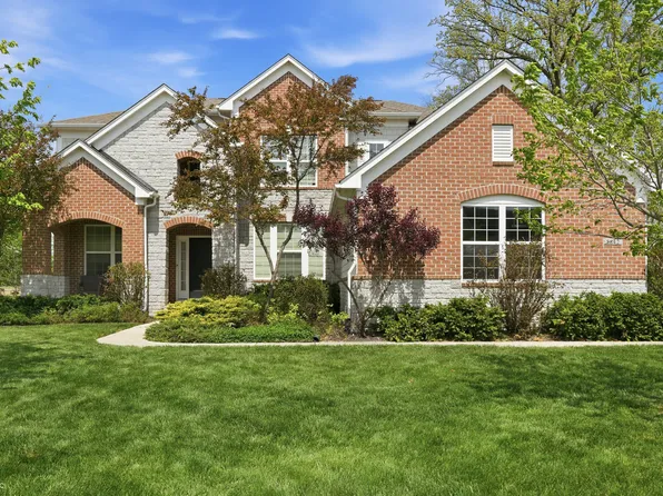 8842 Windpointe Pass, Zionsville, IN 46077
