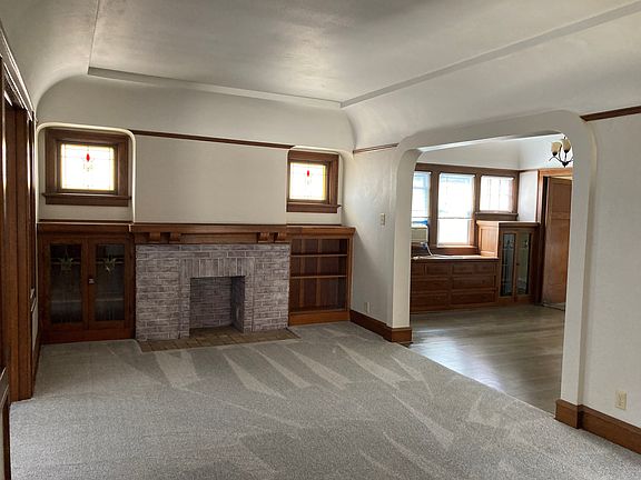 2nd image of 4207 N Farwell Ave