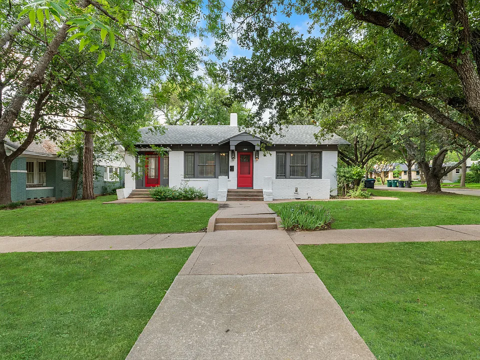 1921 Ben Hall Ct