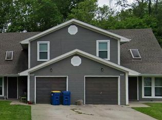 407 Spring Ave #407, Liberty, MO 64068