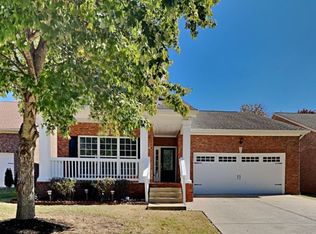 1716 Robindale Ct, Hermitage, TN 37076