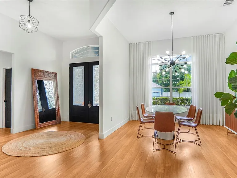2884 Majestic Isle Dr — Photo 9