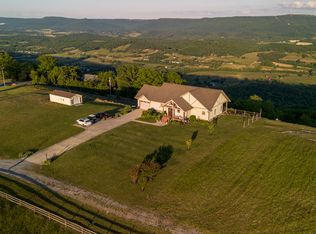 13242 Brockdell Rd, Pikeville, TN 37367
