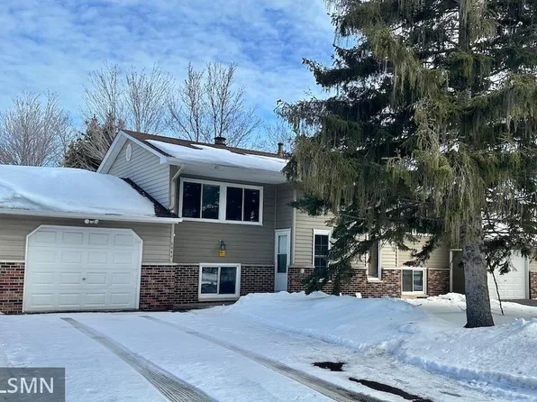 8440 Sumter Ave N, Brooklyn Park, MN 55445