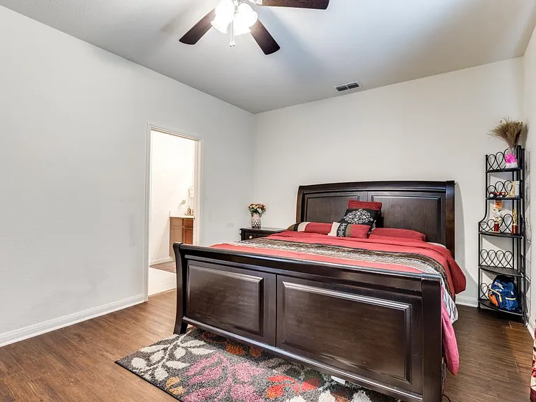 3025 Rocking Hills Trl — Photo 10