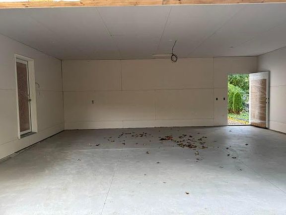 4th image of 5832 Perry Ave N