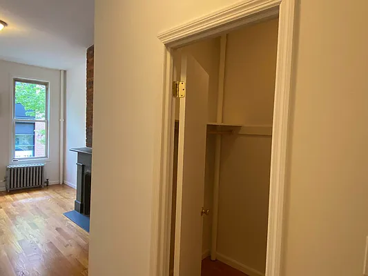 Rented by TheRealEstateCompany.com LLC | media 23