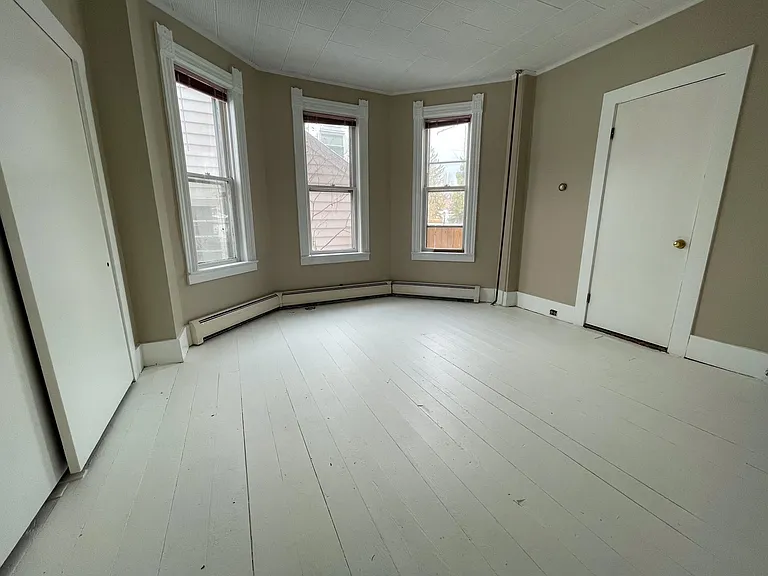 55 Oak St #1 — Photo 12