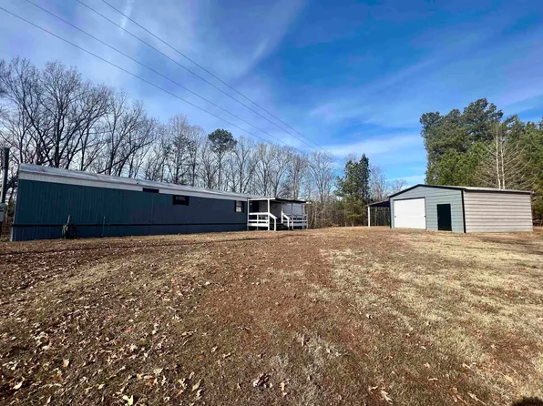 2474 Stage Rd, Scotts Hill, TN 38374