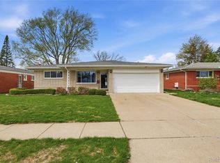 13455 Haupt Dr, Warren, MI 48088