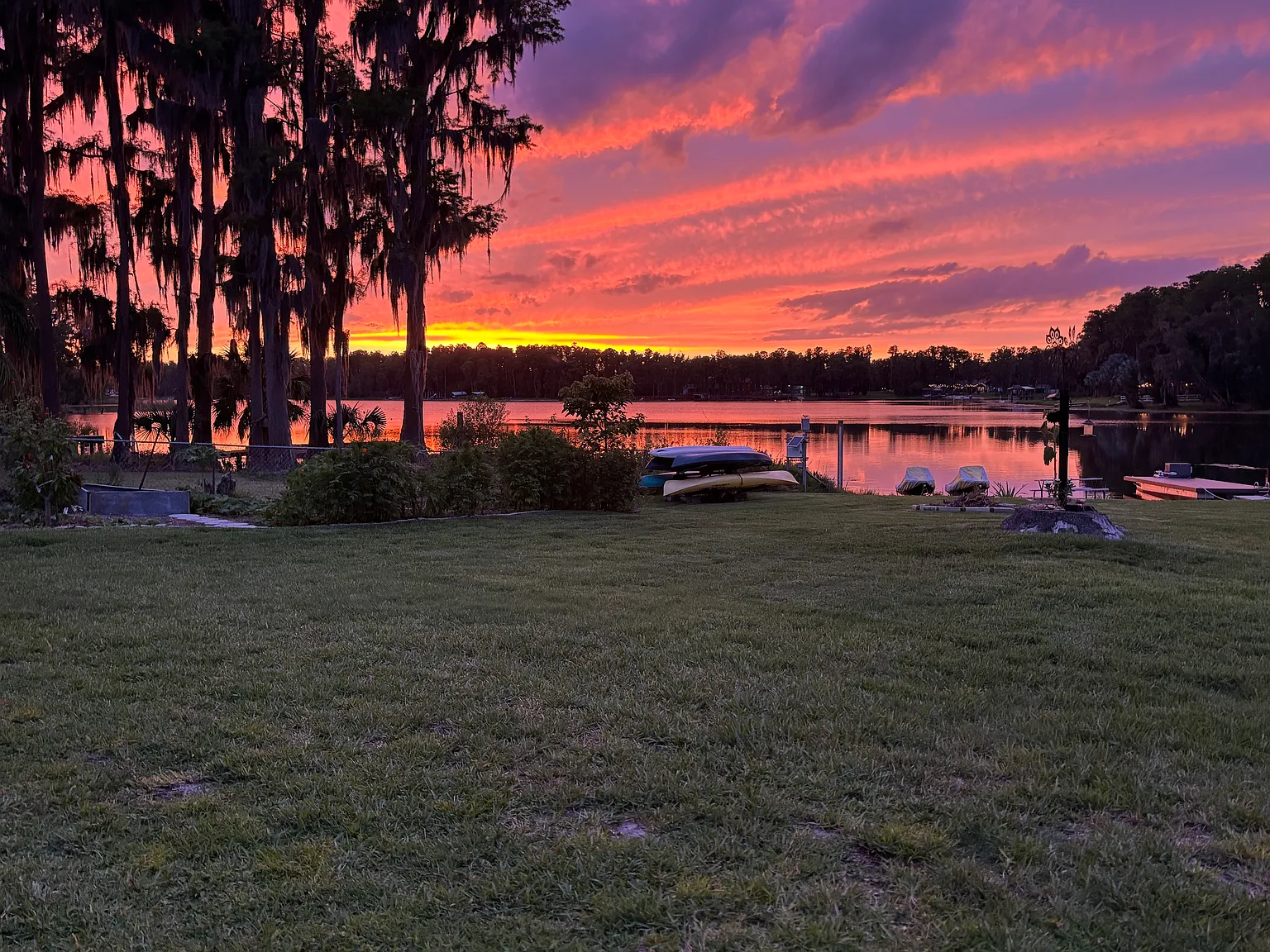 1 bed, 832 sqft, $2,300 — Photo 3