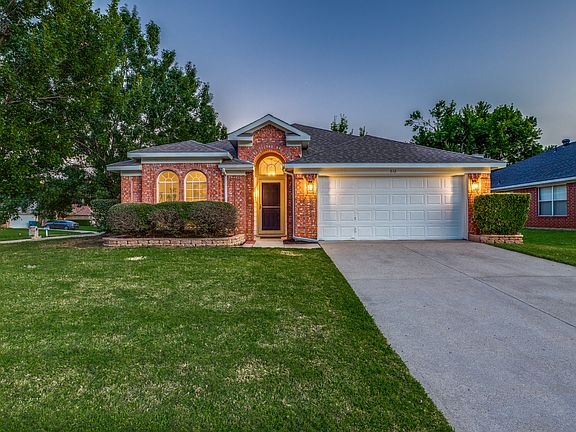 2nd image of 312 Scarlet Oak Dr
