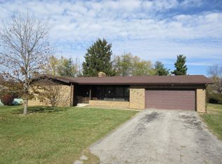 6162 Chinaberry Dr, Columbus, OH 43213