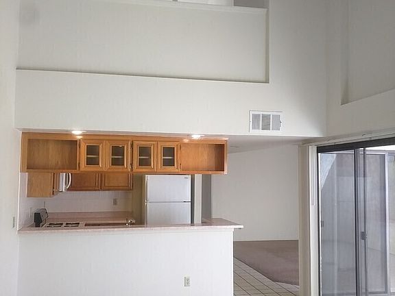 2nd image of 43334 32nd St W Unit 20