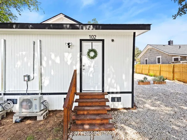 202 Bailey Ave, San Antonio, TX
