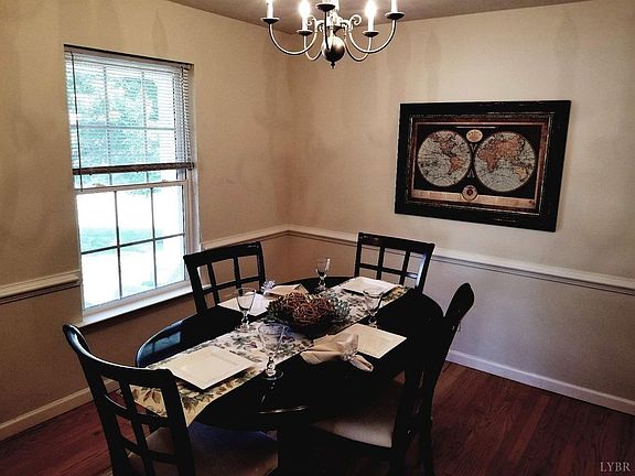 3rd image of 102 Lawton Ln