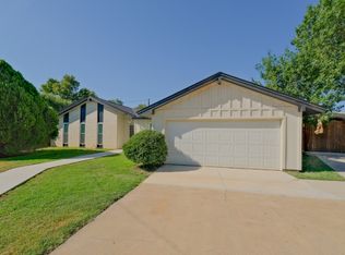 1353 Kathryn Ct, Hurst, TX 76053