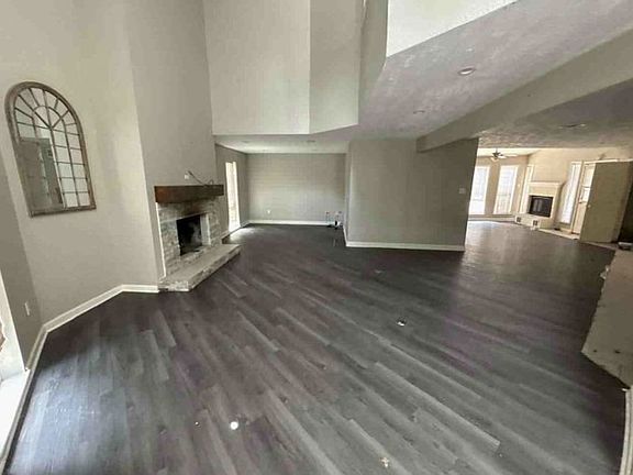 Additional Living Room