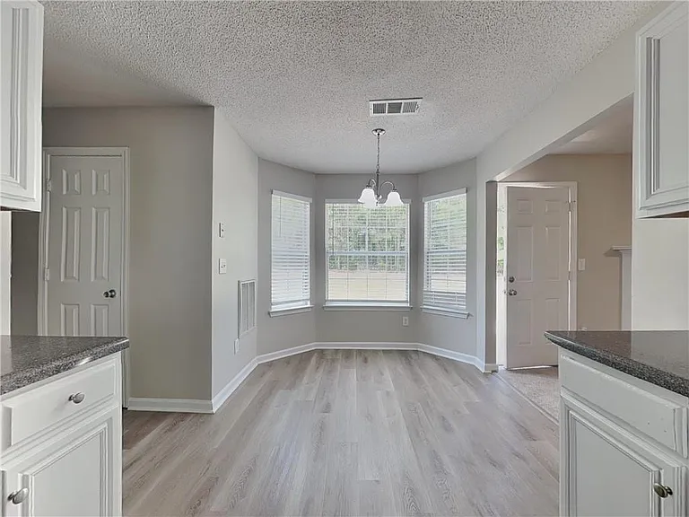 205 Oak Terrace Dr — Photo 5