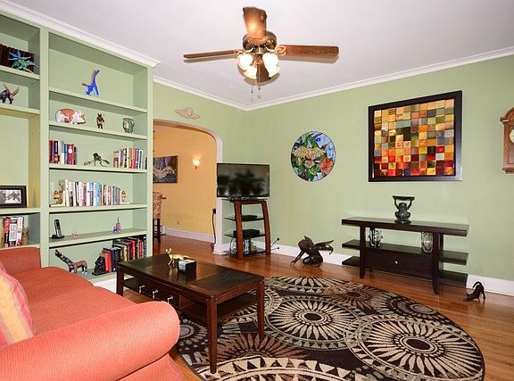 4th image of 1158 S Cuyler Ave