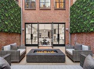 34 E 62nd St, New York, NY