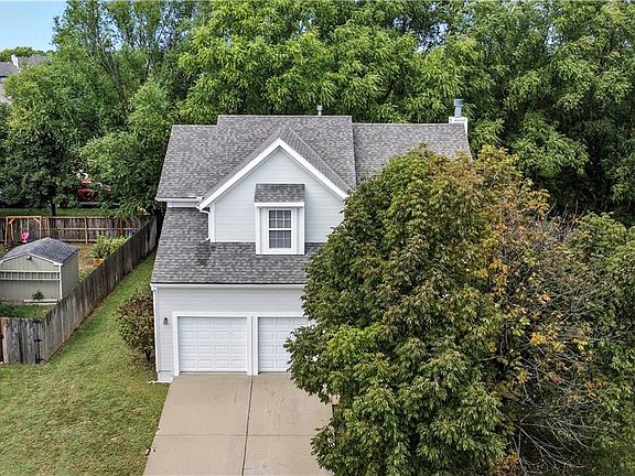 4th image of 1416 Starbrooke Dr