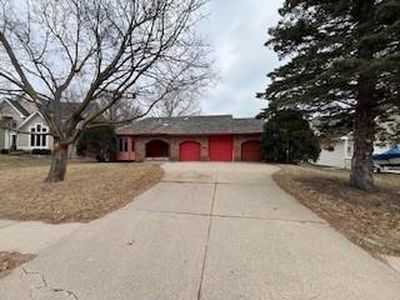 10630 47th Ave N, Plymouth, MN, 55442