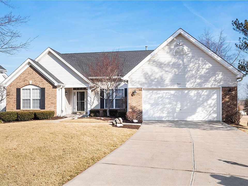 901 Huntington Chase, Fenton, MO 63026 Zillow