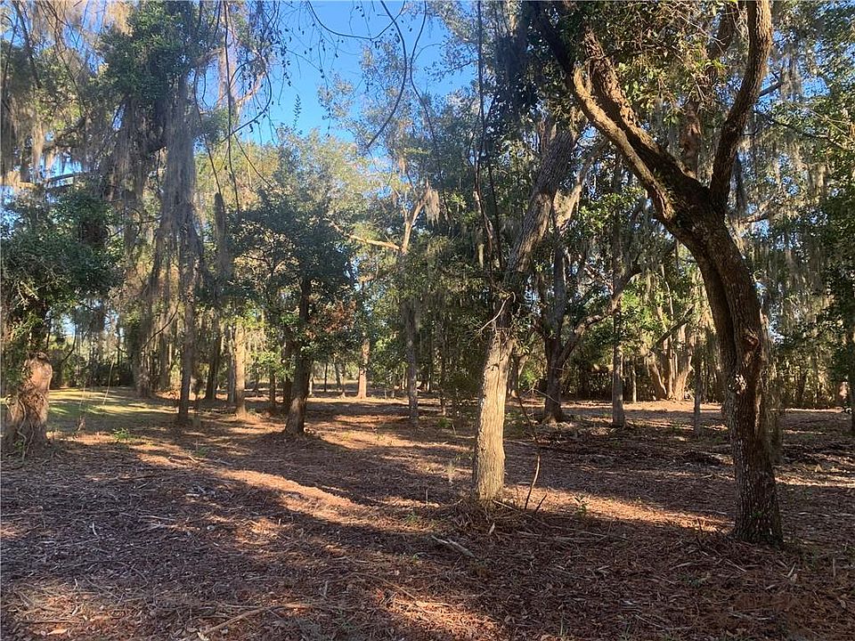 2nd image of 302 Hawkins Island Dr