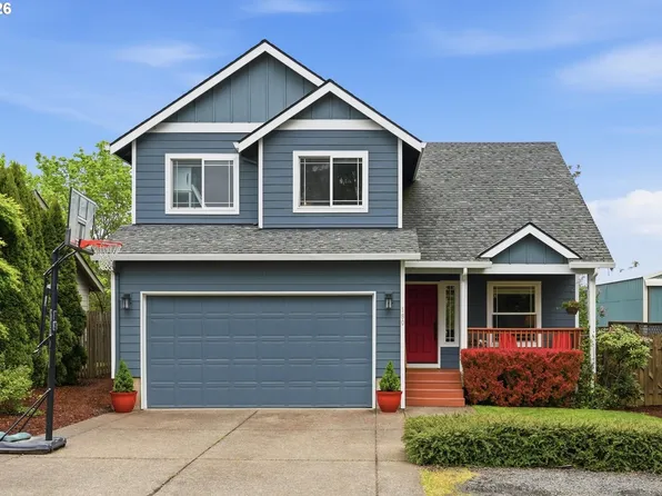 180 SW 3rd St, Dundee, OR 97115
